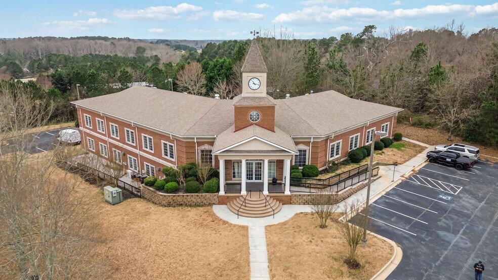 More Photos Of 500 Plantation Park Dr, Loganville Office For Sale
