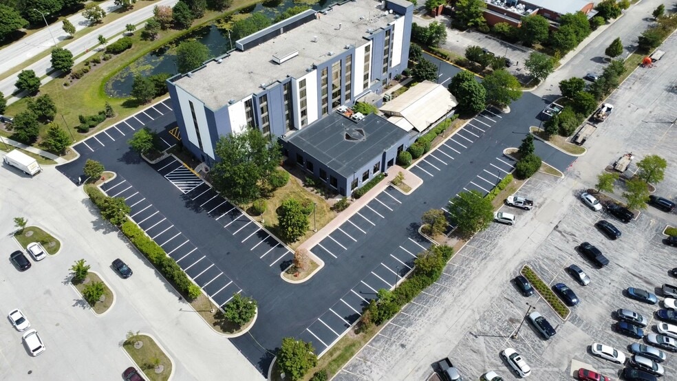 More Photos Of 1851 McConnor Pky, Schaumburg Hotel For Sale