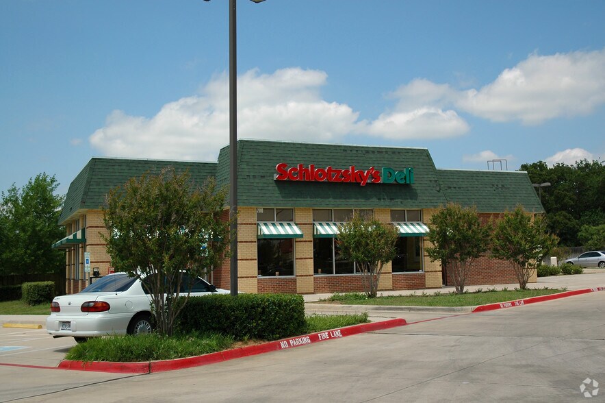 More Photos Of 2000 W Southlake Blvd, Southlake Fast Food For Lease