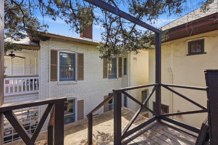 More Photos Of 50 Charlotte St, Saint Augustine Storefront Retail Office For Sale