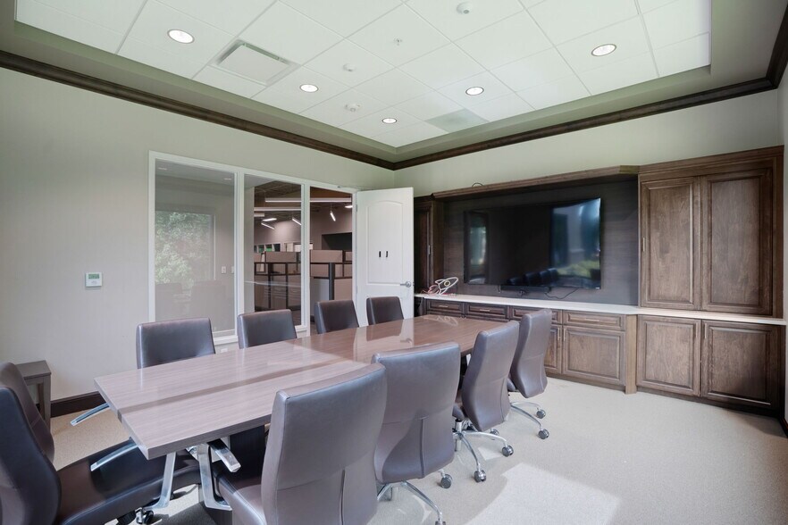 More Photos Of 5110 Lena Rd, Bradenton Office For Sale