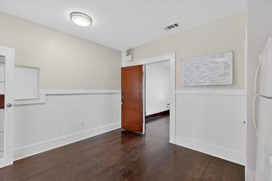 More Photos Of 78 San Marcos St, Austin Office Residential For Lease