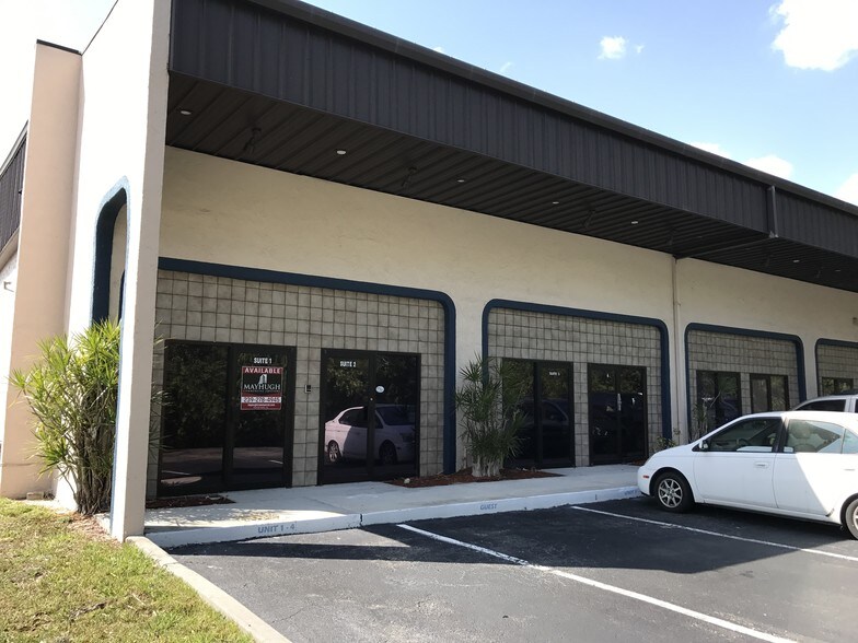 Primary Photo Of 12165 Metro Pky, Fort Myers Light Manufacturing For Lease