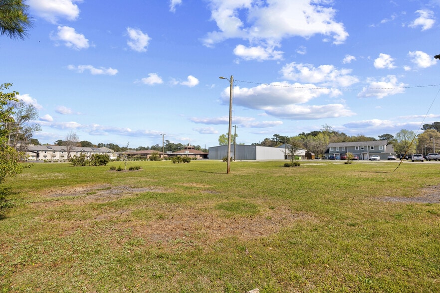 More Photos Of 69 Jessamine Ave, Georgetown Flex For Sale