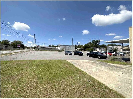 More Photos Of 1754 Houston Ave, Macon-Bibb Warehouse For Sale