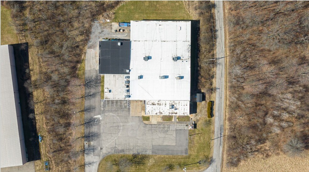 More Photos Of 2500 Freedland Rd, Hermitage Manufacturing For Lease