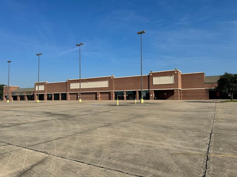 More Photos Of 3121 E Texas St, Bossier City General Retail For Sale