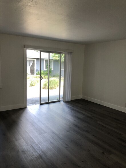 More Photos Of 2483-2491 Whitney Dr, Mountain View Apartments For Sale