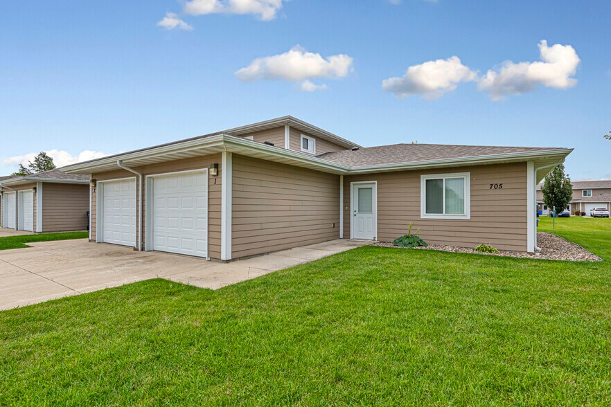 More Photos Of 665 El Dorado Ln SE, Owatonna Multifamily For Sale