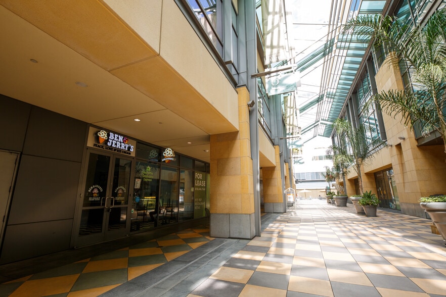 More Photos Of 15301 Ventura Blvd, Sherman Oaks Unknown For Lease