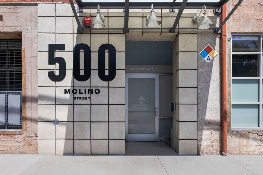 More Photos Of 500-530 Molino St, Los Angeles Office For Sale