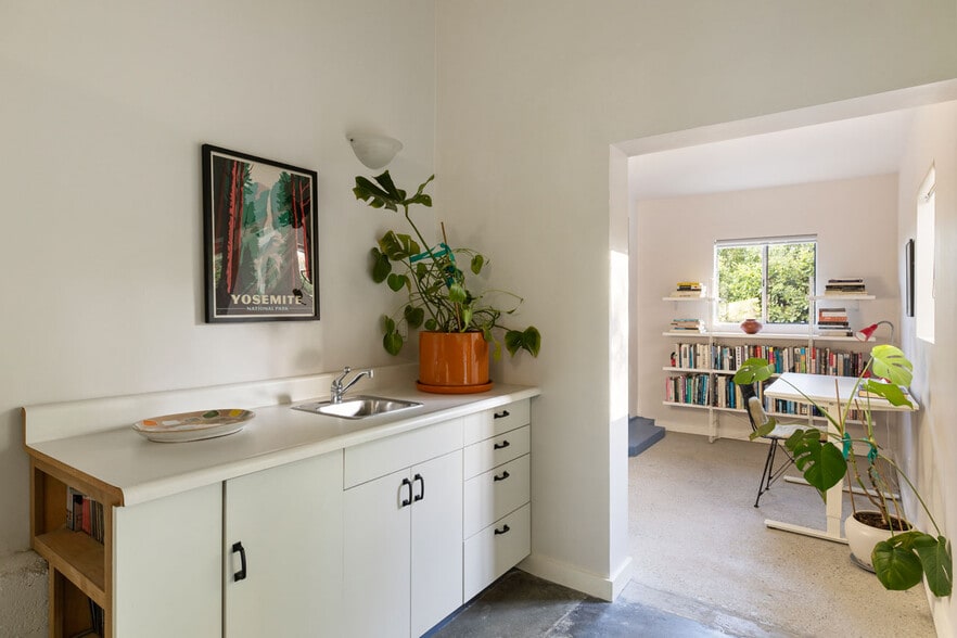 More Photos Of 1642 Elevado St, Los Angeles Multifamily For Sale
