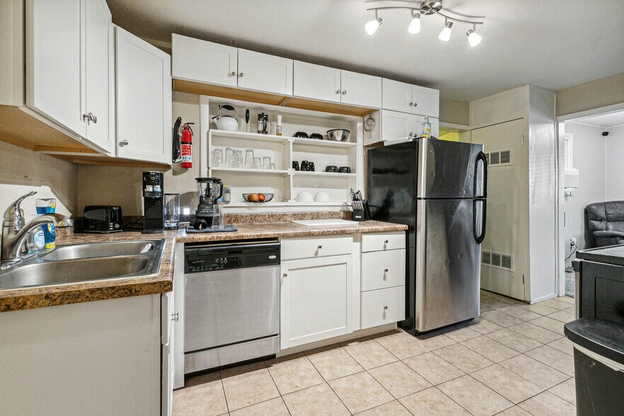 More Photos Of 5997 Magnolia St, Commerce City Apartments For Sale
