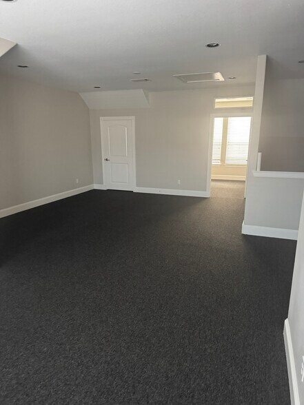 More Photos Of 25511 Budde Rd, The Woodlands Office For Lease