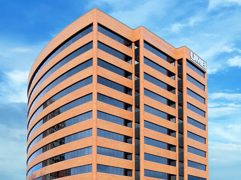 More Photos Of 4900 Main St, Kansas City Office For Lease
