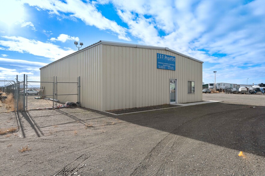 Primary Photo Of 710 N California Ave, Pasco Manufacturing For Lease