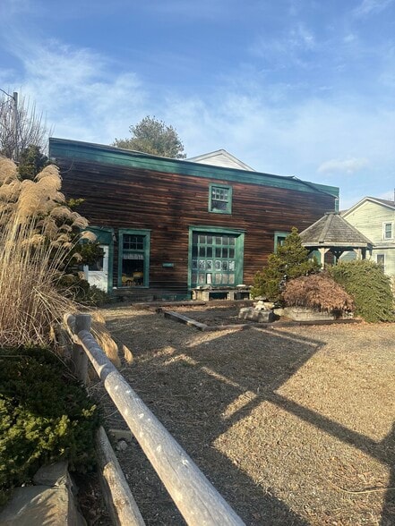 More Photos Of 1033 Kinderhook St, Valatie General Retail For Sale