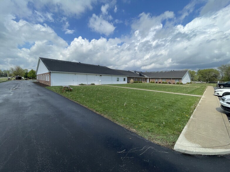 More Photos Of 1069 Klotz Rd, Bowling Green Medical For Lease