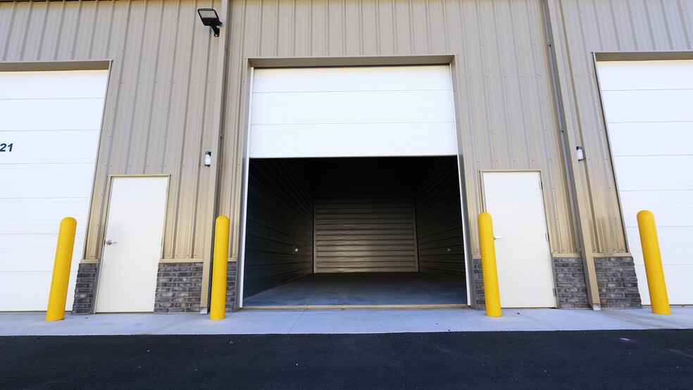 More Photos Of 21013 Floyd St, Bucyrus Self Storage For Sale