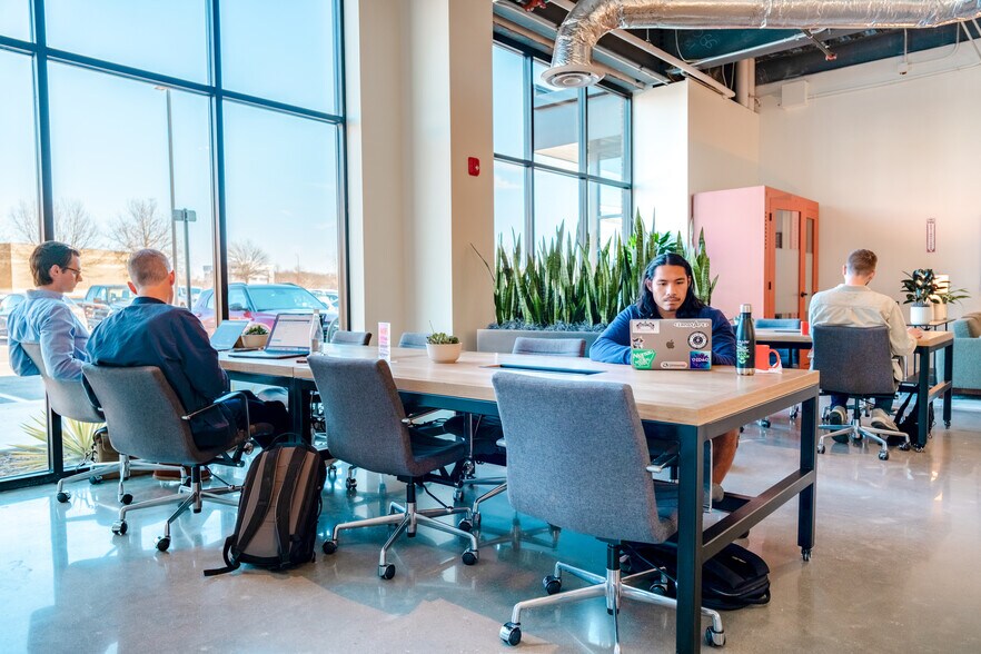 More Photos Of 3537 N Steele Blvd, Fayetteville Coworking Space