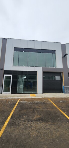 Primary Photo Of 595 Hanlon Creek Blvd, Guelph Warehouse For Lease