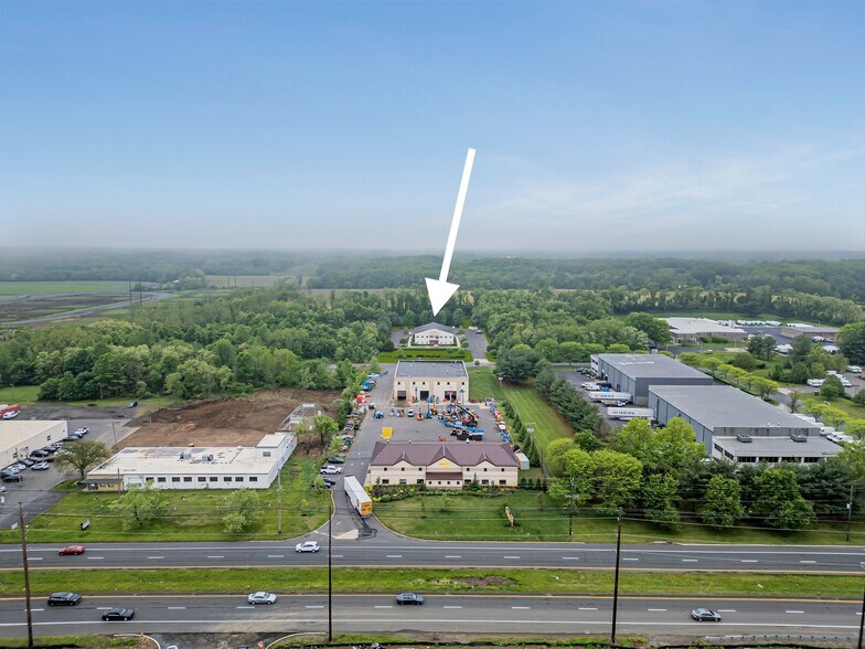 More Photos Of 500 Park Ave, Manalapan Township Medical For Lease