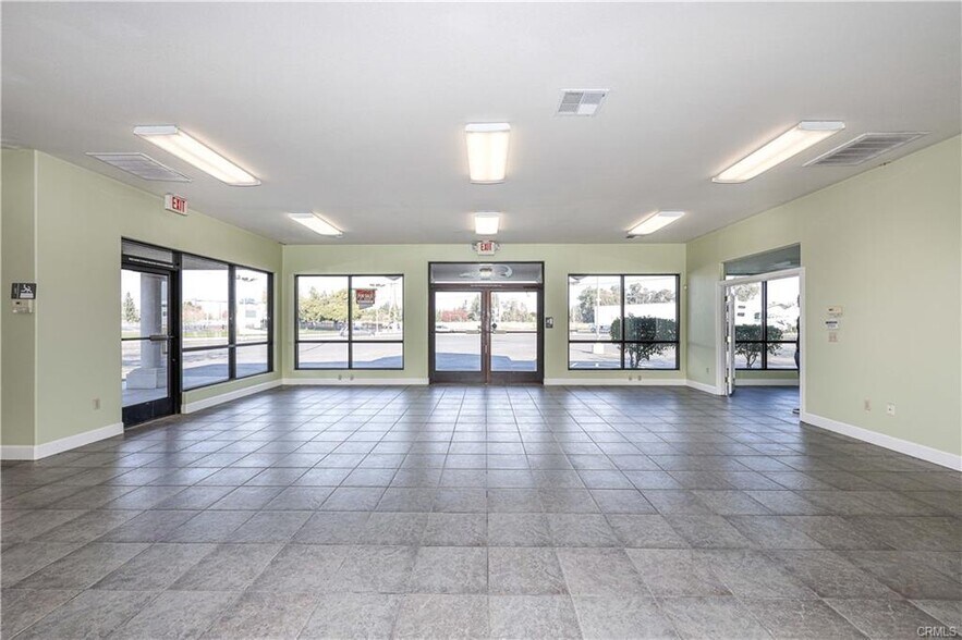 More Photos Of 2979 N Winton Way, Atwater Auto Dealership For Lease