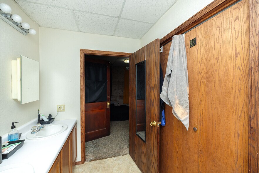 More Photos Of 116 W Pine Ave, El Dorado Office Residential For Sale