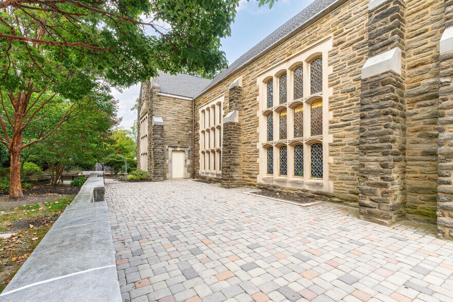 More Photos Of 190 Camp Hill Rd, Fort Washington Religious Facility For Sale