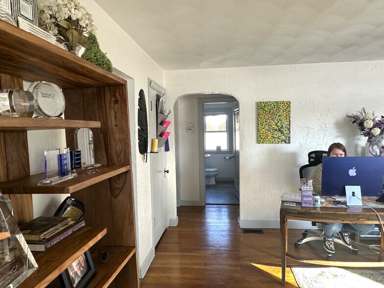 More Photos Of 305 E Stroop Rd, Kettering Medical For Sale