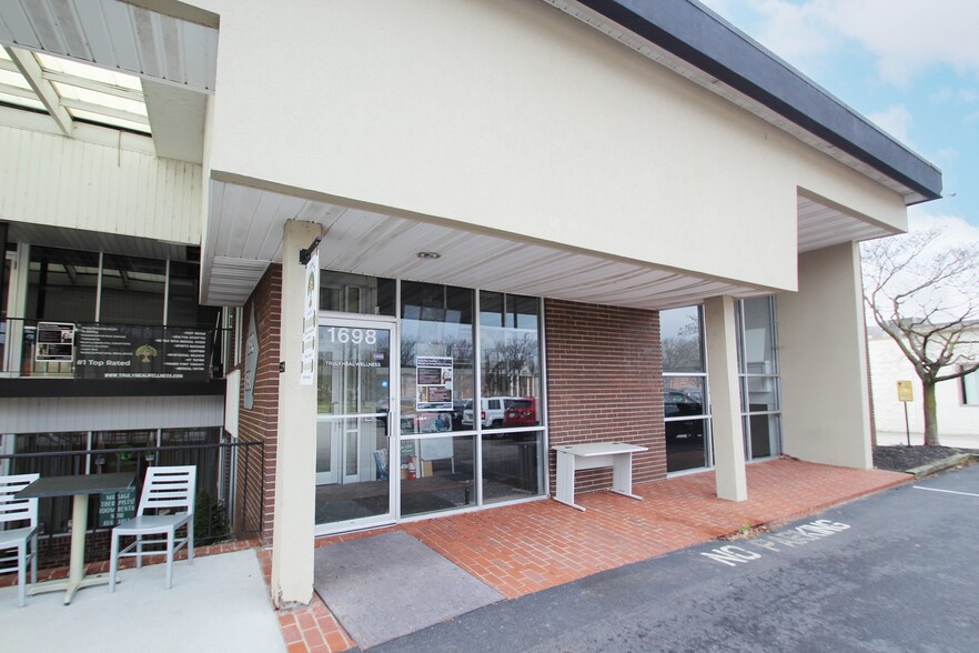 More Photos Of 1660-1698 Merriman Rd, Akron General Retail For Lease