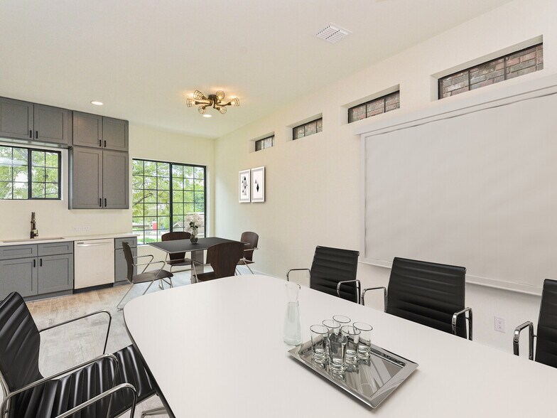 More Photos Of 808 Lydia St, Austin Office For Lease