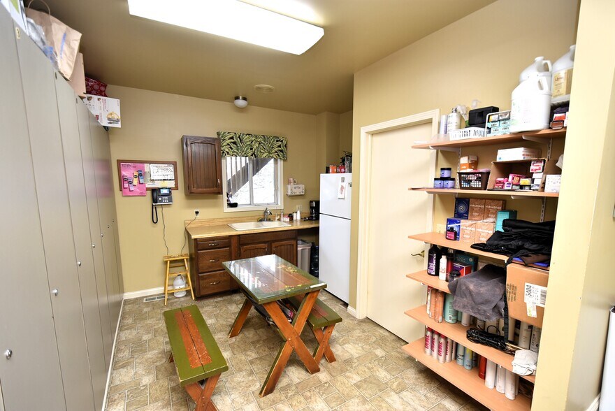 More Photos Of 11522 Davis St, Grand Blanc Office Residential For Sale