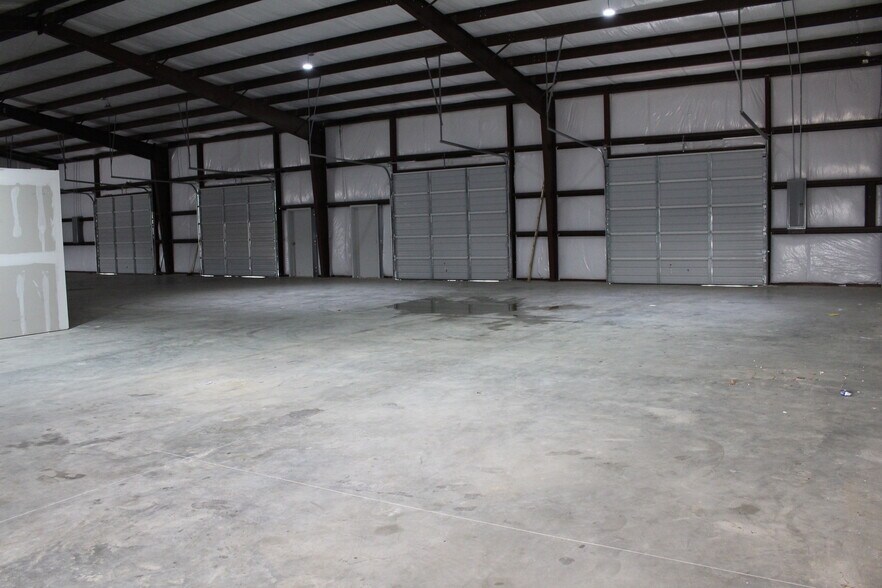 More Photos Of 600 S Cherry Ln, White Settlement Light Distribution For Lease