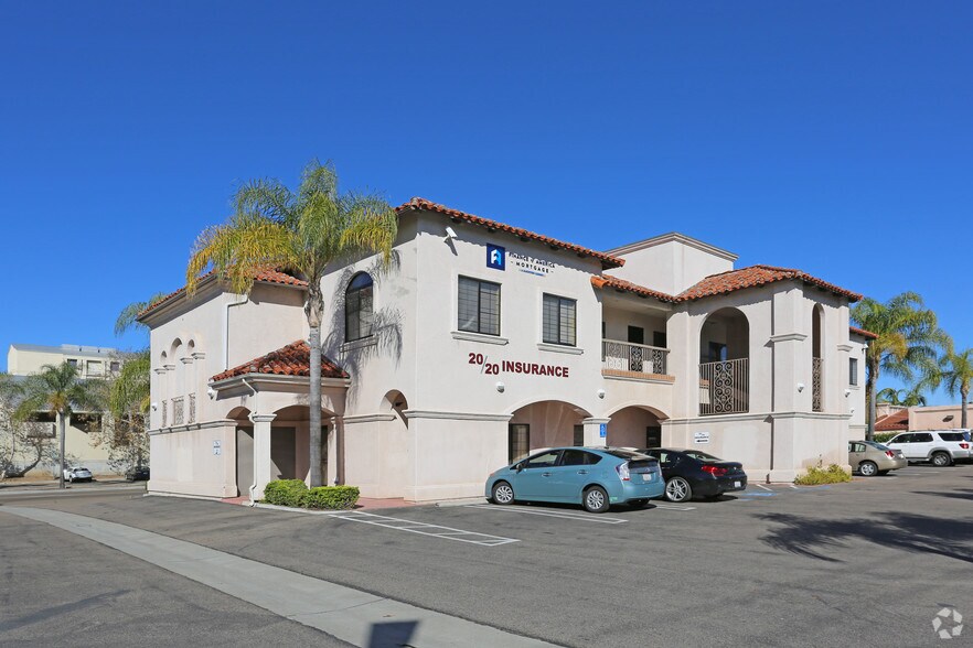 More Photos Of 225 W Valley Pky, Escondido Office For Lease