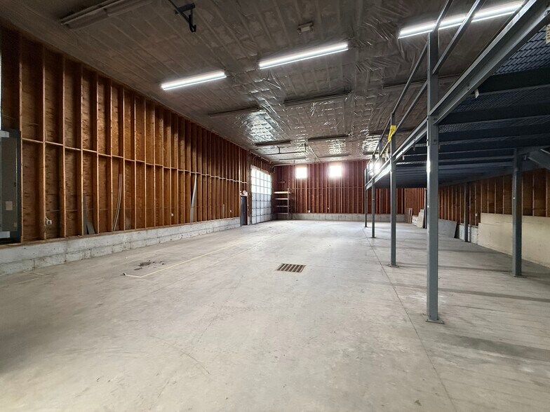 More Photos Of 149 Sheep Davis Rd, Pembroke Storefront For Lease
