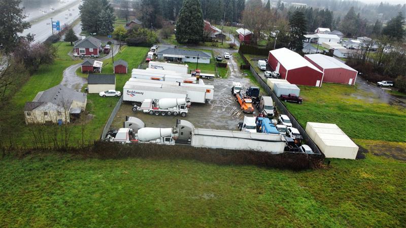 More Photos Of 711 NE 189th St, Ridgefield Distribution For Sale