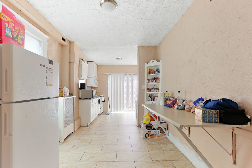 More Photos Of 2519 Liberty Heights Ave, Baltimore Apartments For Sale