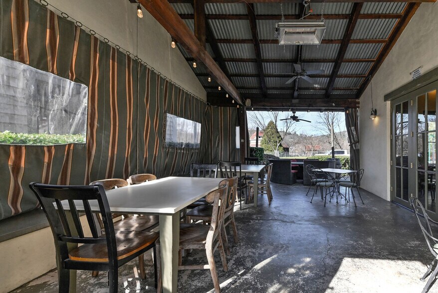 More Photos Of 191 Main St, Murphys General Retail For Sale