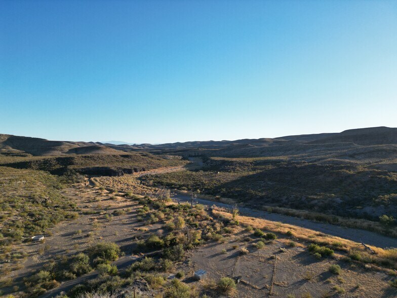 More Photos Of 1800 Cibolo Creek Dr, Shafter Land For Sale