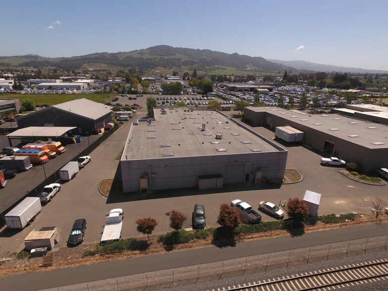 More Photos Of 3005 Wiljan Ct, Santa Rosa Manufacturing For Lease