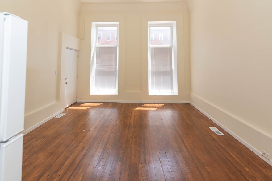 More Photos Of 2100-2102 Maryland Ave, Baltimore Apartments For Sale
