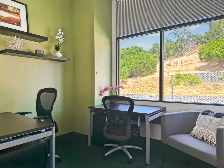 More Photos Of 7250 Redwood Blvd, Novato Coworking Space