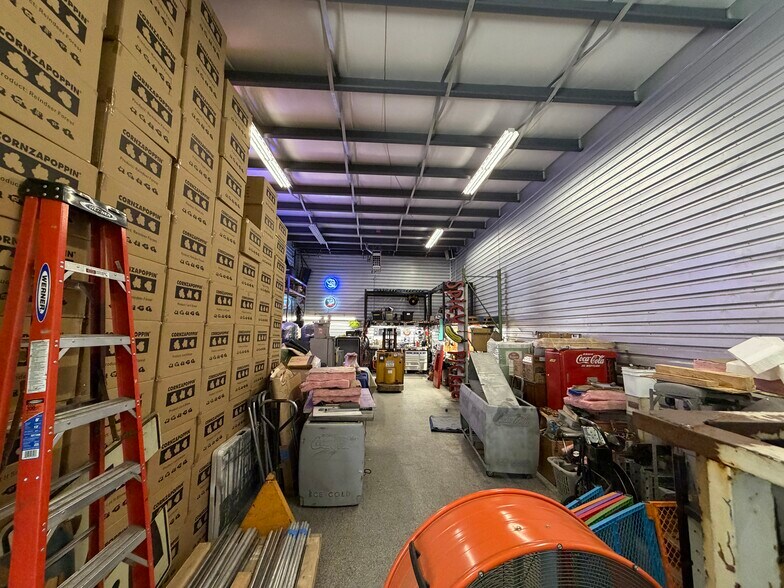 More Photos Of 9335 Commerce Center St, Highlands Ranch Warehouse For Sale