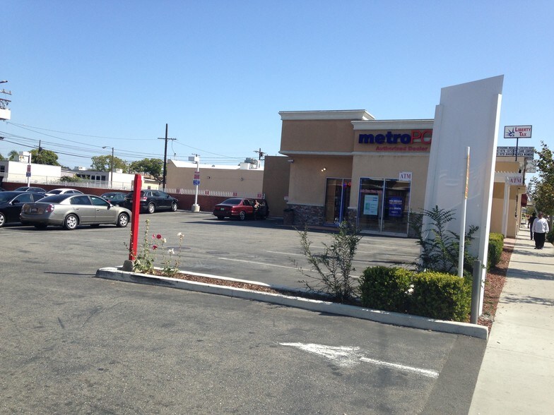 More Photos Of 12920 Hawthorne Blvd, Hawthorne Freestanding For Lease