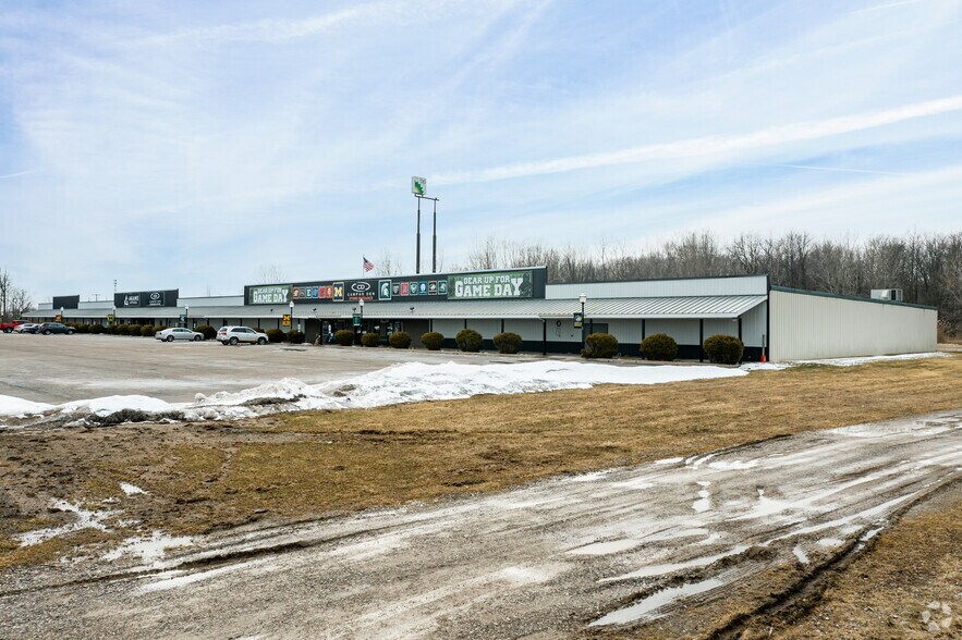 More Photos Of 4330 W Mount Morris Rd, Mount Morris General Retail For Sale