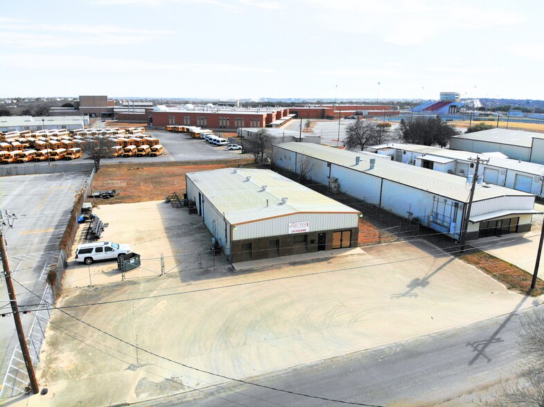 More Photos Of 9238 Converse Business Ln, Converse Service For Sale