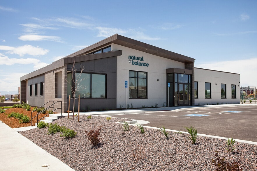 More Photos Of 2950 Havana St, Denver Medical For Sale