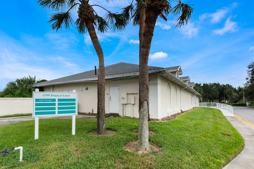 More Photos Of 1599 Tropical Ct, Tavares Medical For Lease