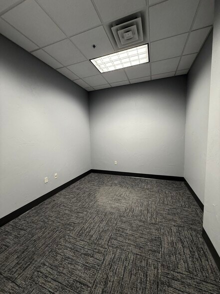 More Photos Of 110-301 N Adams St, Green Bay Office Residential For Sale